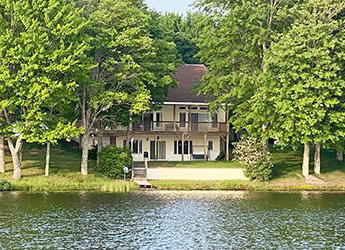 16 Mile Lake Retreat